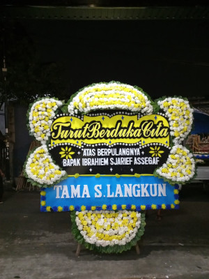 Papan Bunga Duka di Pulaupinang